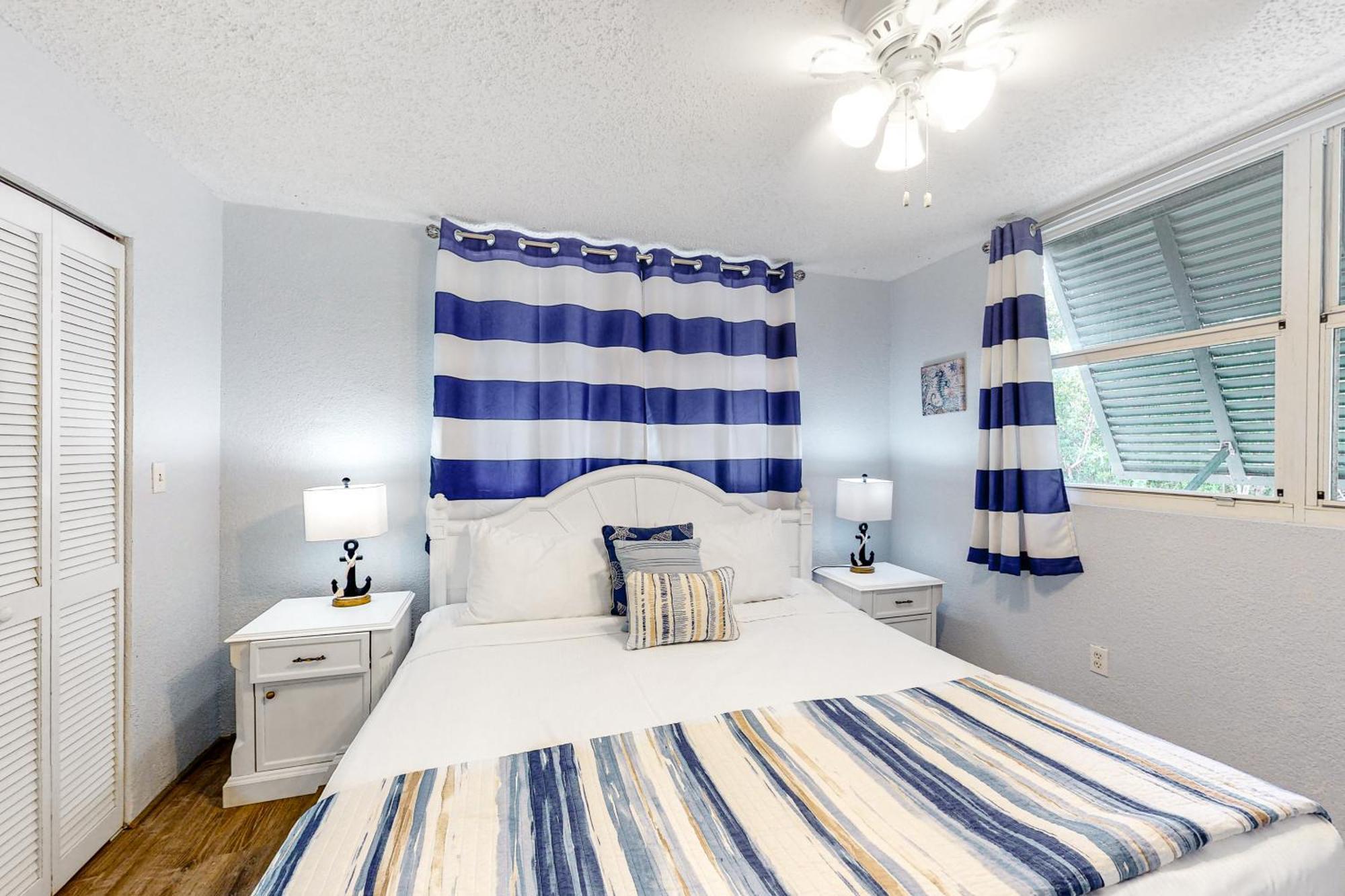 Sunrise Suites - Sea Breeze Suite 101 Кі-Вест Номер фото